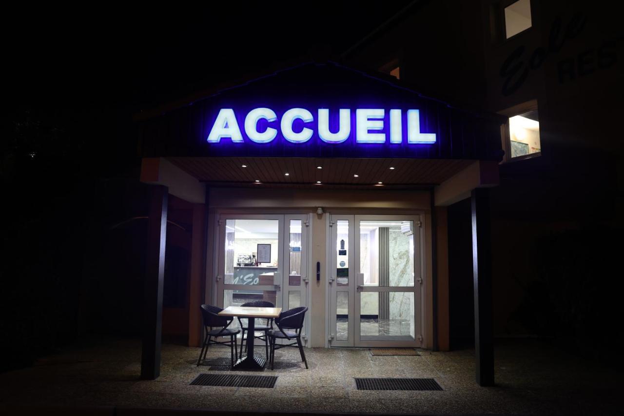 Hotel Restaurant Clement Ader Muret Exterior foto